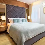 Geremia Luxury 4* ספליט