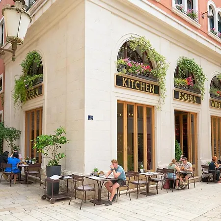 Frühstückspension Geremia Luxury 4*