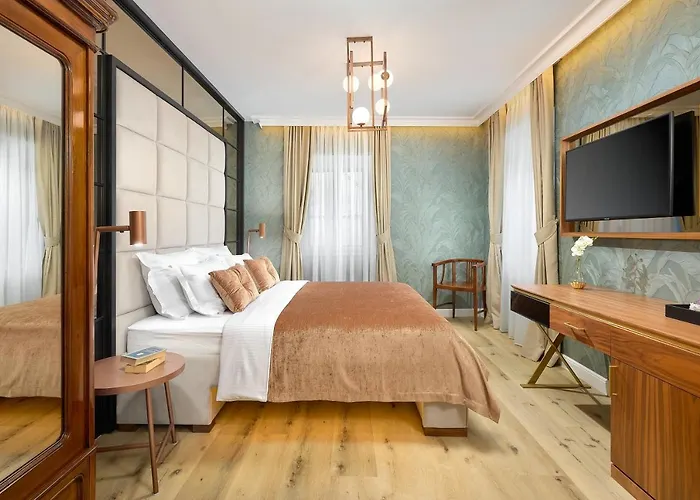 לינה וארוחת בוקר Geremia Luxury