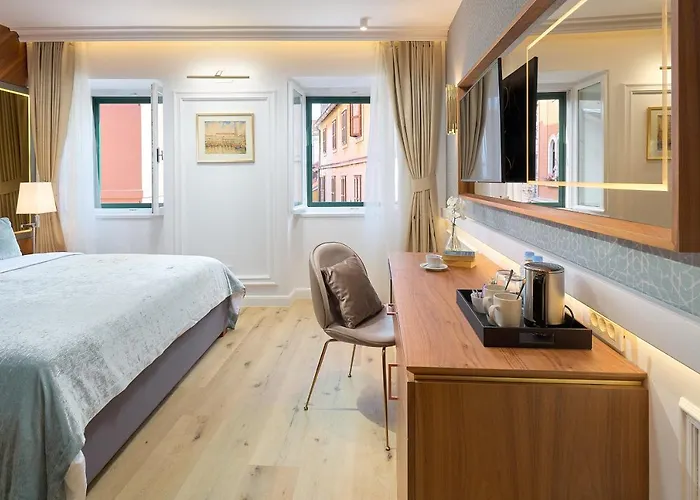 Geremia Luxury 4* ספליט