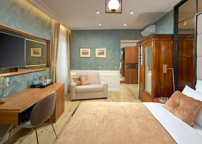 Geremia Luxury לינה וארוחת בוקר 4*