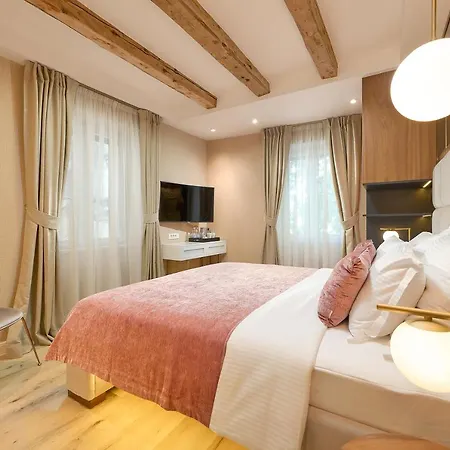 Geremia Luxury Bed and Breakfast Σπλιτ