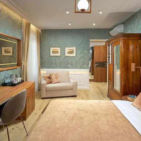 Geremia Luxury Bed and Breakfast 4*